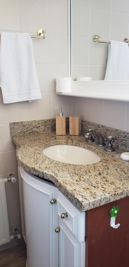 Apartamento A Um Passo Da Rua Torta Com Wifi กรามาโด ภายนอก รูปภาพ